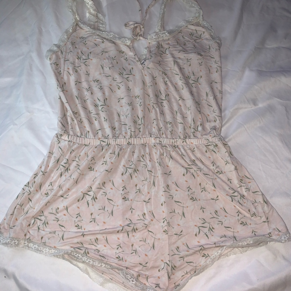 Sleep romper